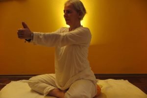 Kundalini Yoga Galerie Kriya neue Energie aufladen